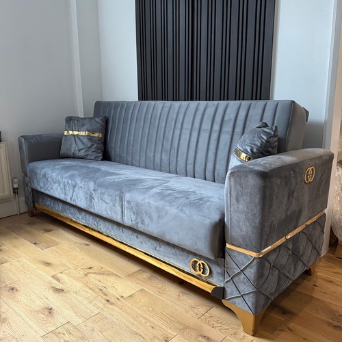 Brand new seater - 3,